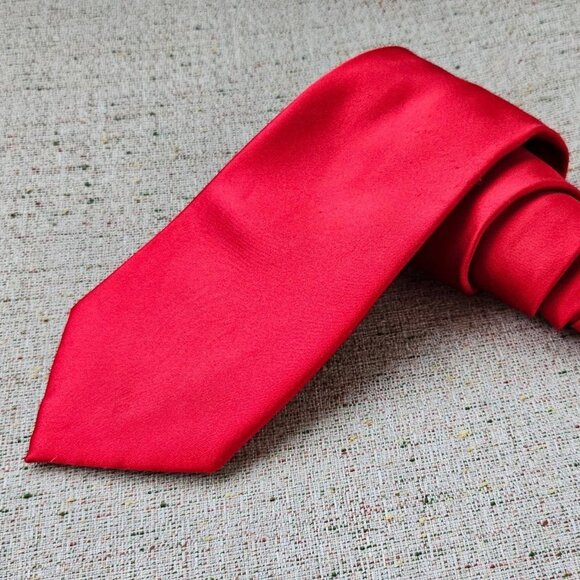 Geoffrey Beene Men Tie Red Classic Necktie Handmade Tie - Picture 1 of 9